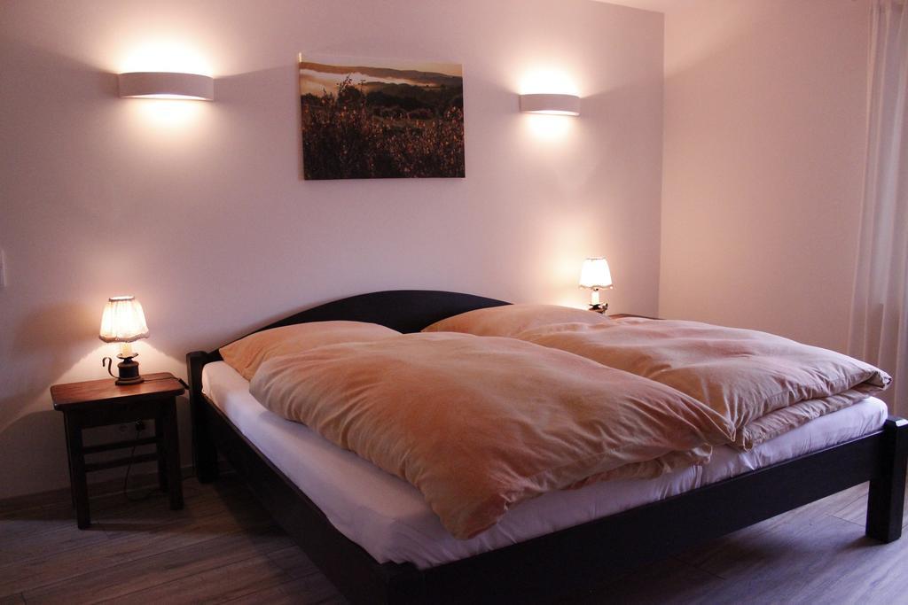 Ferienwohnung Laumen ハイムバッハ エクステリア 写真